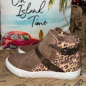 Blowfish NWOB! Women'S Size Shoes Brown White Leopard Mid Top Trainer Sneakers